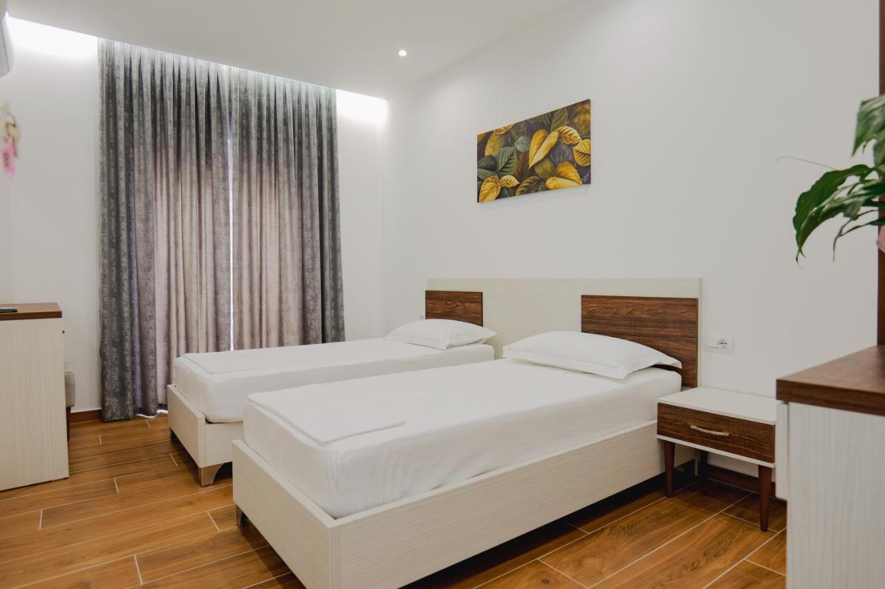 Eden Suites & Apartments ساراندا المظهر الخارجي الصورة